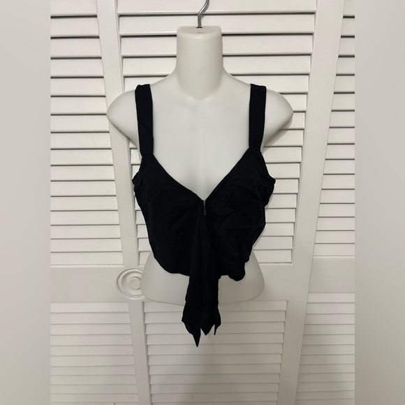 Abercrombie tie front top - Picture 2 of 5